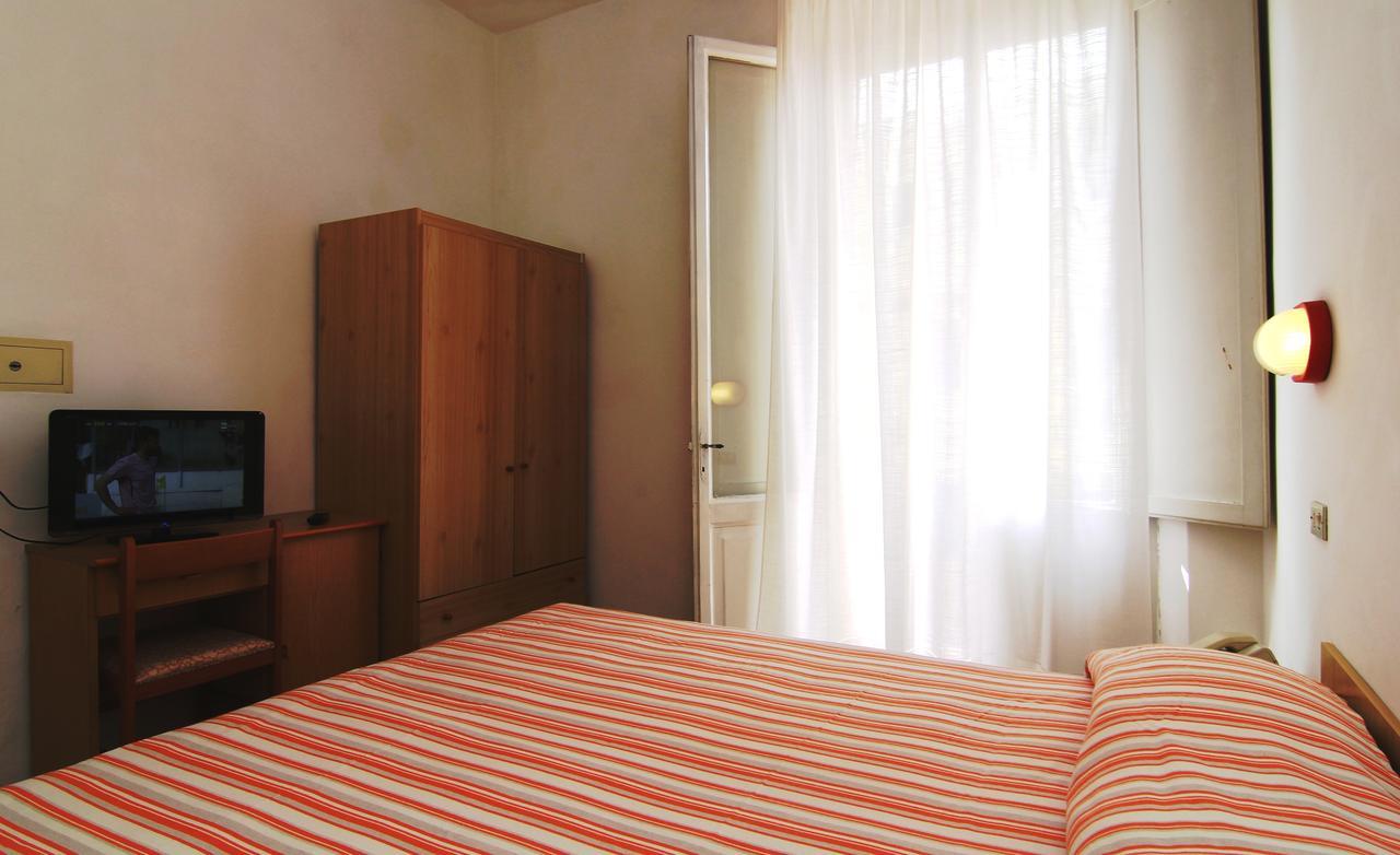 Hotel Garni Picnic Riccione Habitación foto
