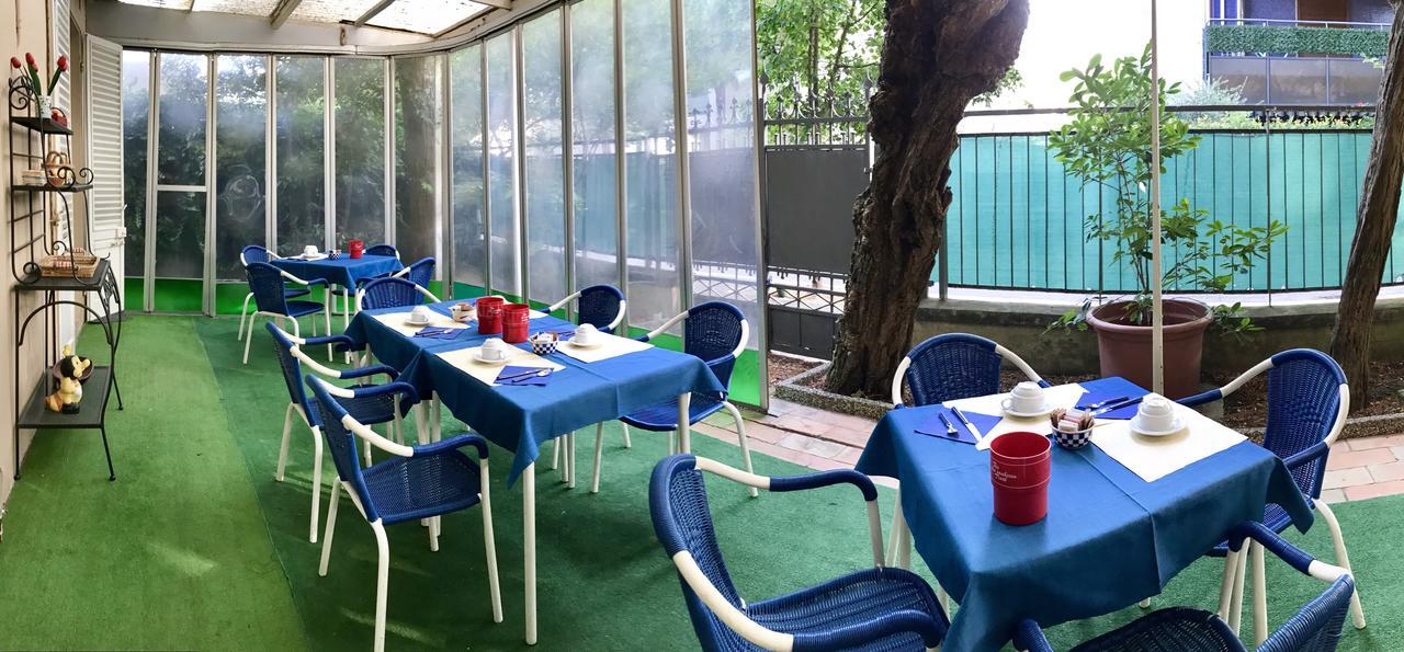 Hotel Garni Picnic Riccione Exterior foto