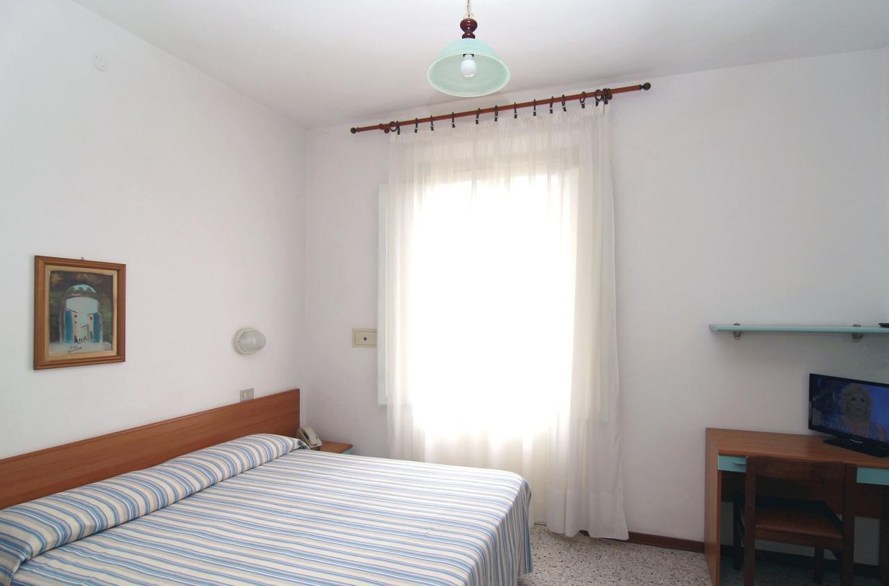 Hotel Garni Picnic Riccione Exterior foto